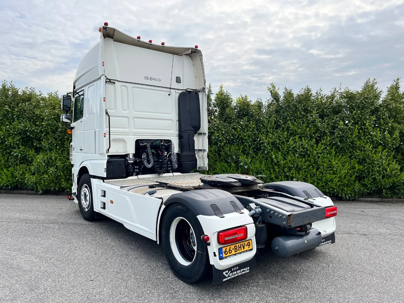 DAF XF 510 FT Euro6 Manual Special Interior - Tractor unit: picture 3 DAF XF 510 FT Euro6 Manual Special Interior - Tractor unit: picture 3