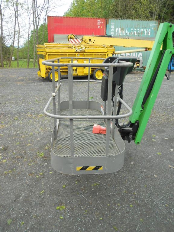Articulated boom Niftylift Niftylift HR28 Hybrid , 4x4 , 28 Niftylift HR28 Hybrid , 4x4 , 28: picture 26 Articulated boom Niftylift Niftylift HR28 Hybrid , 4x4 , 28 Niftylift HR28 Hybrid , 4x4 , 28: picture 26