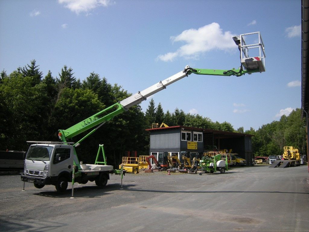 Nissan NT400 Cabstar mit Palfinger P210BK, 21m - Truck mounted aerial platform: picture 4 Nissan NT400 Cabstar mit Palfinger P210BK, 21m - Truck mounted aerial platform: picture 4