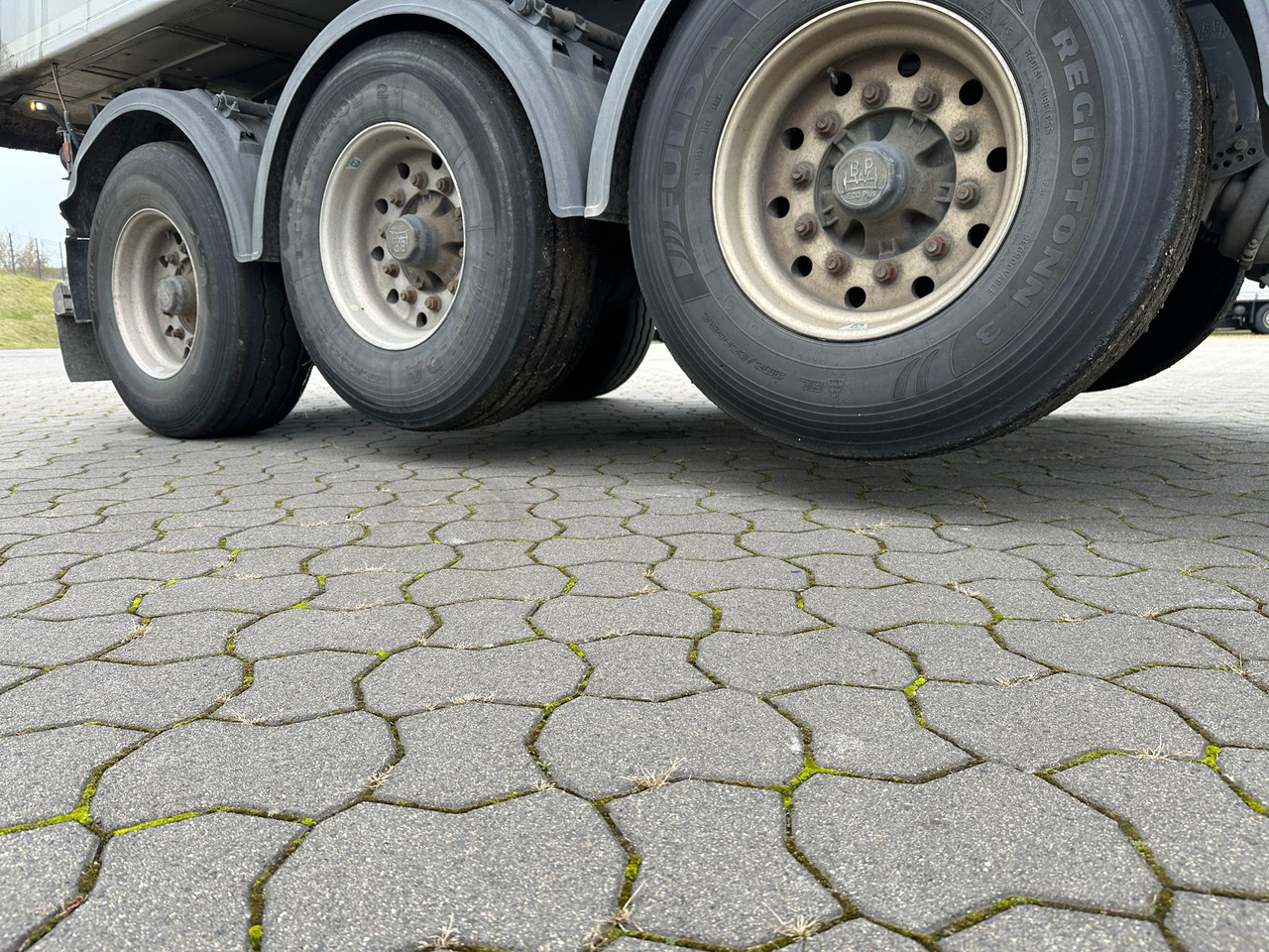 Kempf SKM 35 3 Thermo Mulde | TÜV NEU - Tipper semi-trailer: picture 2 Kempf SKM 35 3 Thermo Mulde | TÜV NEU - Tipper semi-trailer: picture 2