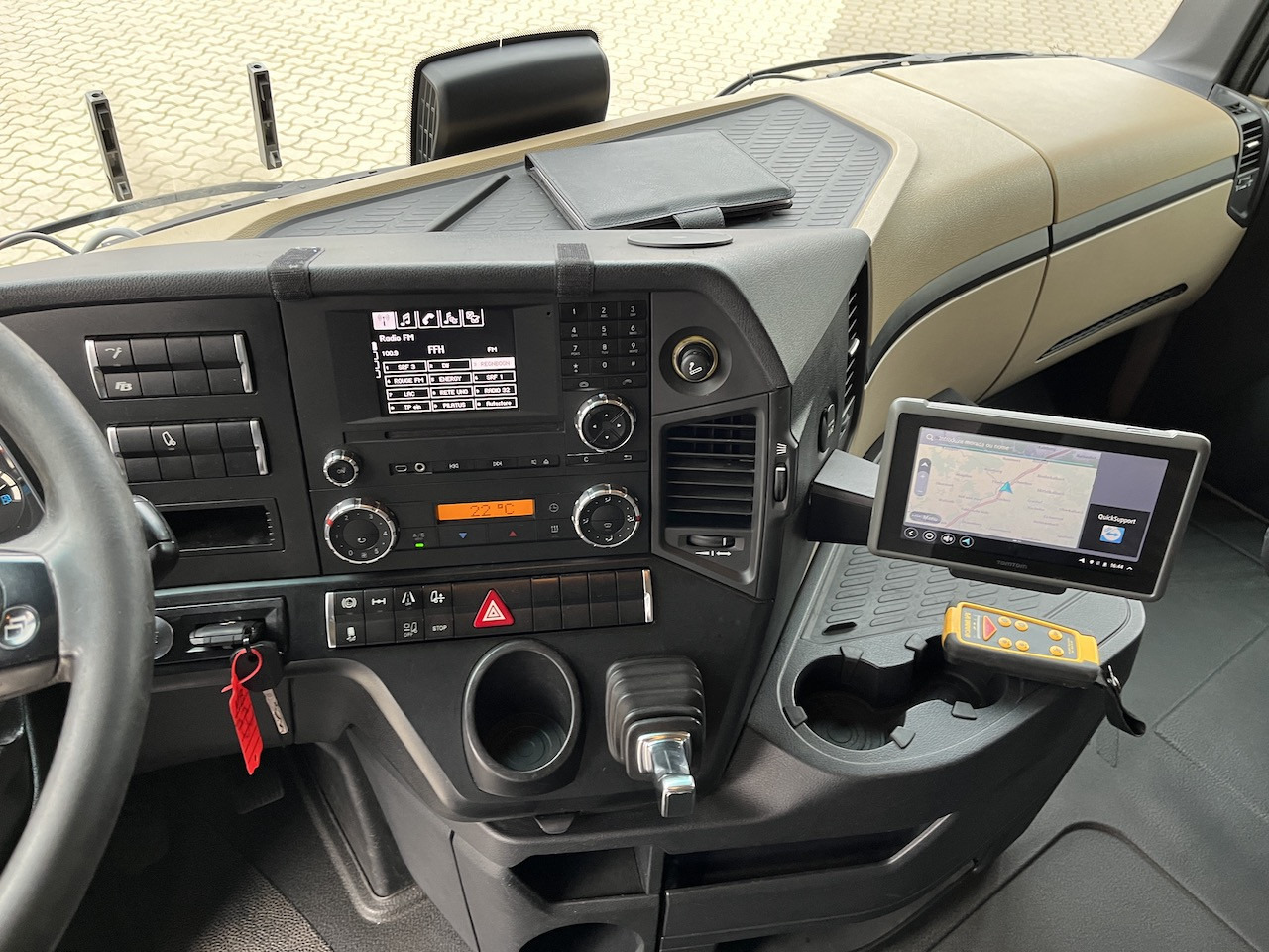 Mercedes-Benz 1842 4x2 LBW Kühlung Flüssigstickstoff GAS - Refrigerator truck: picture 2 Mercedes-Benz 1842 4x2 LBW Kühlung Flüssigstickstoff GAS - Refrigerator truck: picture 2