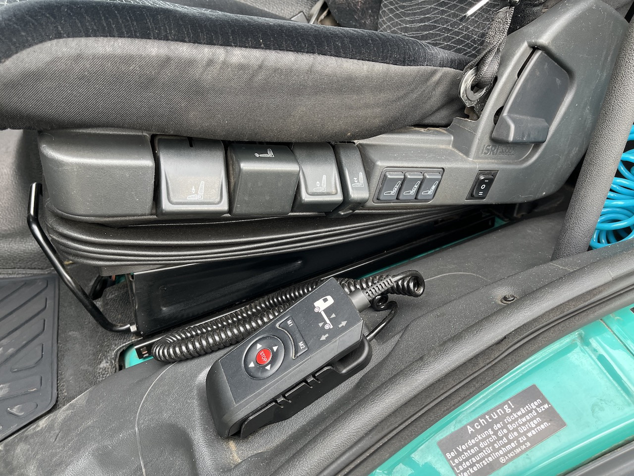 Mercedes-Benz Atego 823 4x2 AHK Hebezug Seilzug Brennholz - Open body delivery van: picture 4 Mercedes-Benz Atego 823 4x2 AHK Hebezug Seilzug Brennholz - Open body delivery van: picture 4