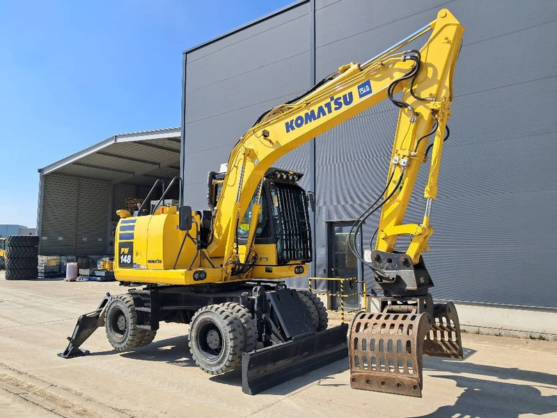 Komatsu PW148-10 - Wheel excavator: picture 1 Komatsu PW148-10 - Wheel excavator: picture 1