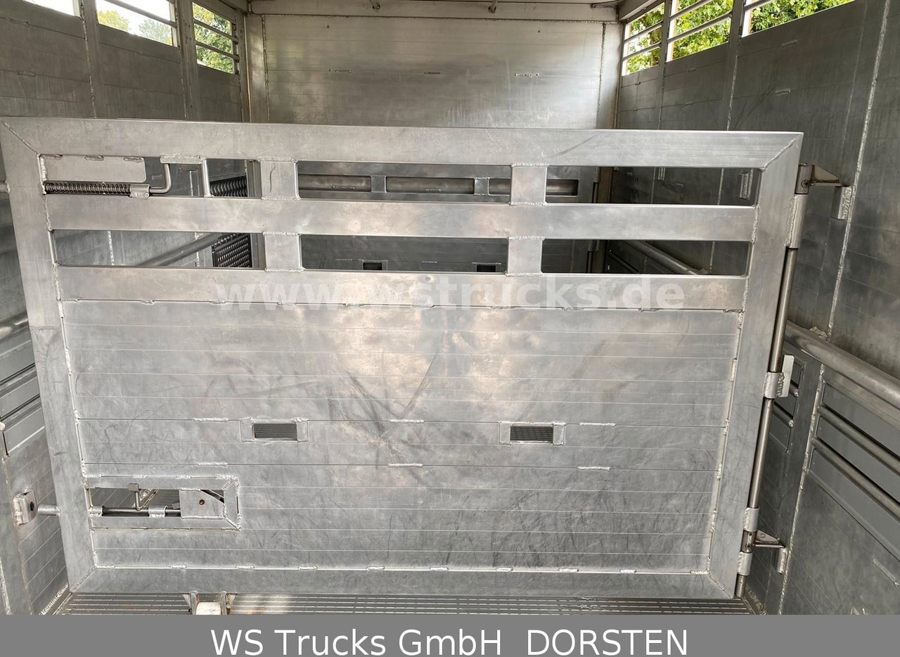 Horse truck DAF CF 400 Menke Einstock: picture 11