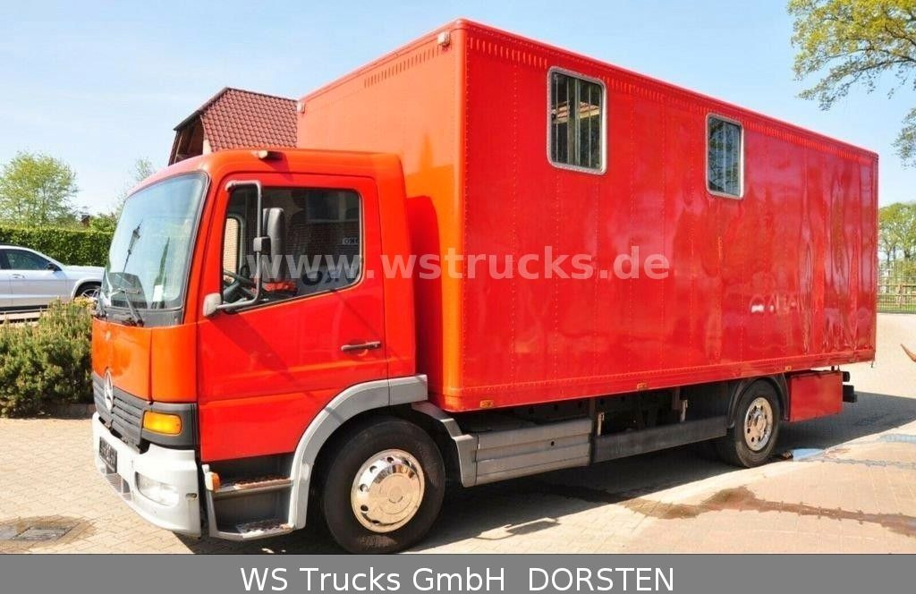 Mercedes-Benz 1224 EURO. 3 - Horse truck: picture 2 Mercedes-Benz 1224 EURO. 3 - Horse truck: picture 2