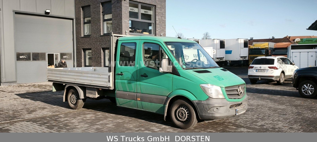 Mercedes-Benz Sprinter II Pritsche/DoKa 310/311/313/314/316 CD - Open body delivery van: picture 3 Mercedes-Benz Sprinter II Pritsche/DoKa 310/311/313/314/316 CD - Open body delivery van: picture 3