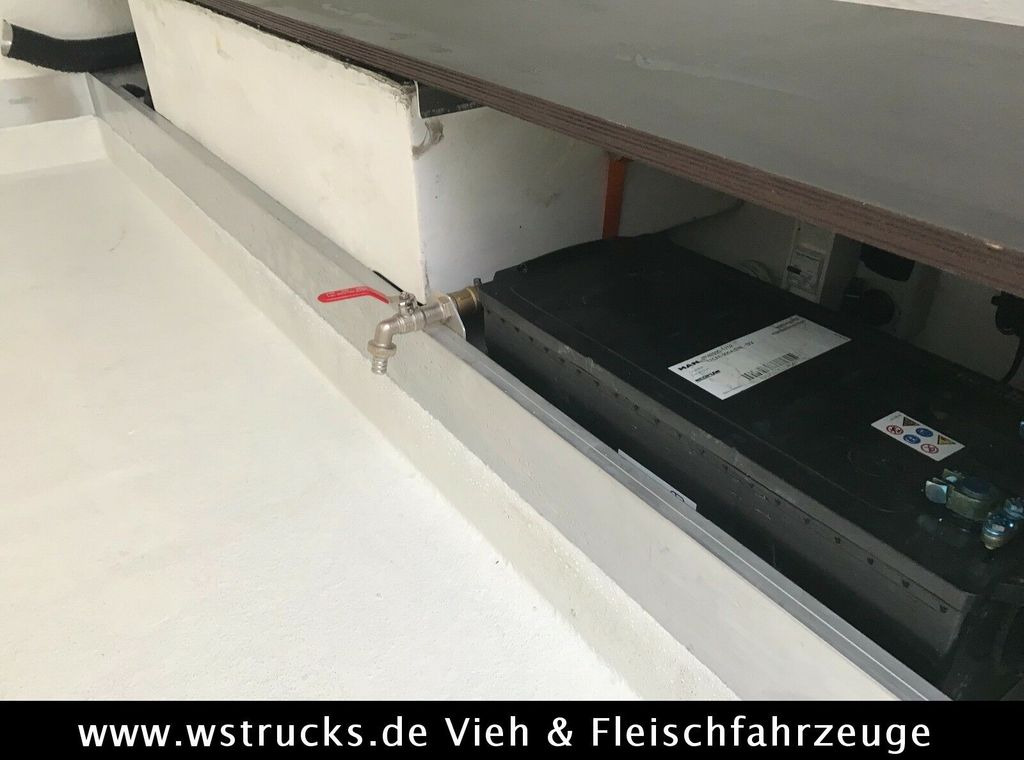 Speziell Kleintier Klima Heizung Autak Speziell Kleintier Klima Heizung Autak - Livestock trailer: picture 4 Speziell Kleintier Klima Heizung Autak Speziell Kleintier Klima Heizung Autak - Livestock trailer: picture 4