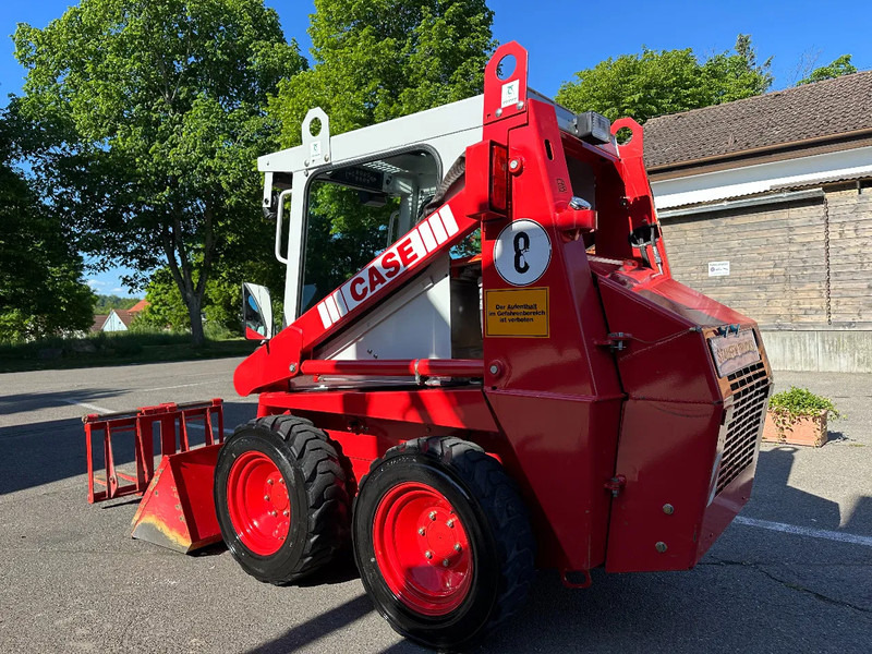 Case 1825 4x4 KOMPAKT / UNILADER mit Schaufel / Gabel - Compact track loader: picture 5 Case 1825 4x4 KOMPAKT / UNILADER mit Schaufel / Gabel - Compact track loader: picture 5