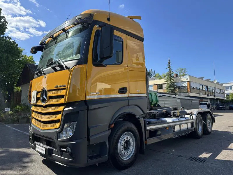 Mercedes-Benz Actros 2645 6x2 ABROLLER Lenk/Lift MEILLER 2170 Intarder - Hook lift truck, Crane truck: picture 2 Mercedes-Benz Actros 2645 6x2 ABROLLER Lenk/Lift MEILLER 2170 Intarder - Hook lift truck, Crane truck: picture 2