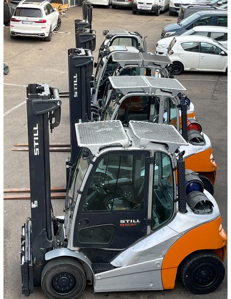 Still RX70-35*Gas*Triplex*hoch*Seitenschieber*Zinkenverstellung - Forklift: picture 3 Still RX70-35*Gas*Triplex*hoch*Seitenschieber*Zinkenverstellung - Forklift: picture 3