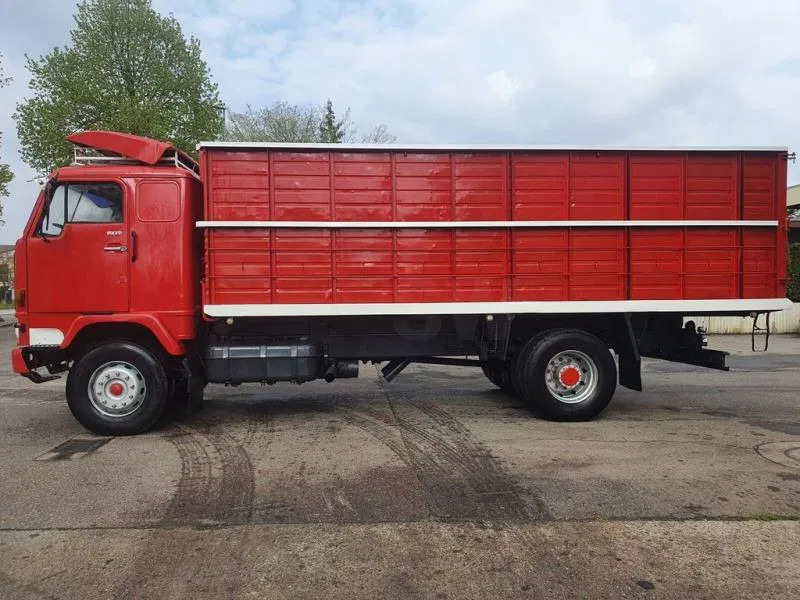 Volvo F 89 IC 4X2 Muldenkipper Kipper Oldtimer - Tipper: picture 4 Volvo F 89 IC 4X2 Muldenkipper Kipper Oldtimer - Tipper: picture 4