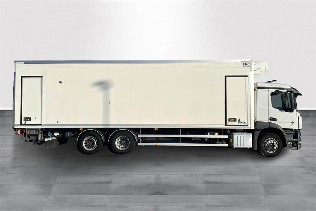 Mercedes-Benz ACTROS 2546L-6X2/ 60 FRC 07/2026 - Isothermal truck: picture 4 Mercedes-Benz ACTROS 2546L-6X2/ 60 FRC 07/2026 - Isothermal truck: picture 4