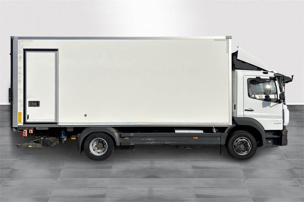 Mercedes-Benz ATEGO 1224L 4x2 Ksa-Umpikori +pl-nostin - Box truck: picture 4 Mercedes-Benz ATEGO 1224L 4x2 Ksa-Umpikori +pl-nostin - Box truck: picture 4