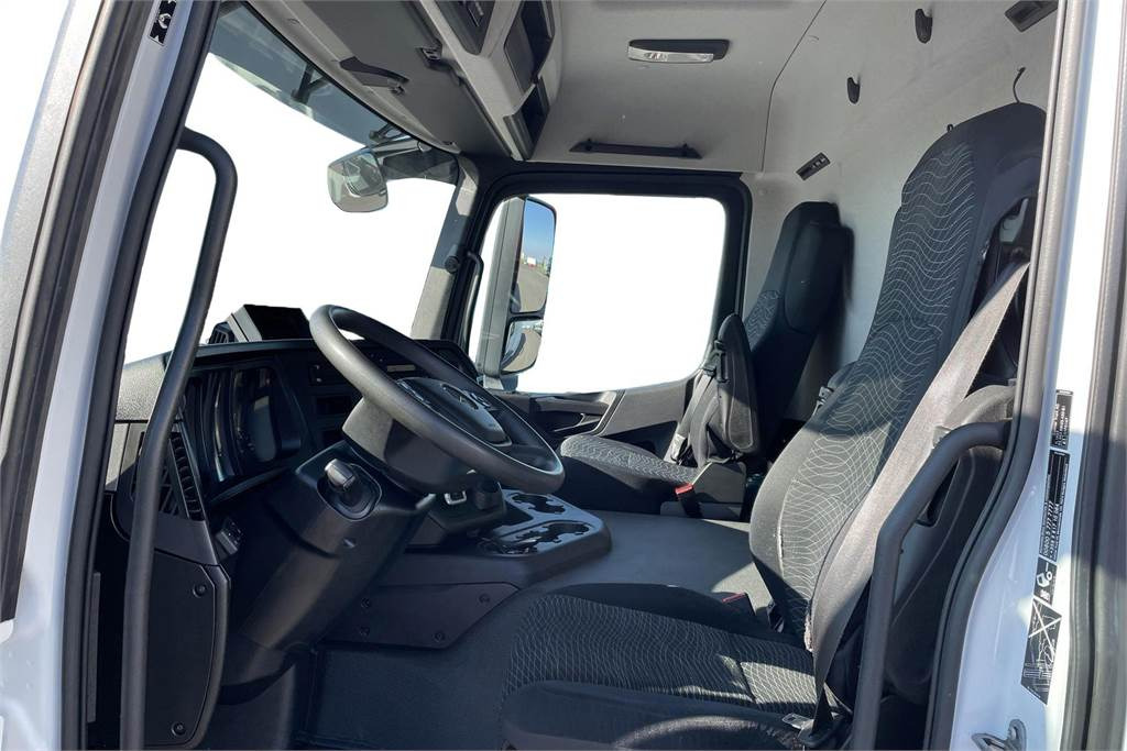 Leasing of  Mercedes-Benz Actros 1827 4x2 8,7m umpikori+PL nostin Mercedes-Benz Actros 1827 4x2 8,7m umpikori+PL nostin: picture 8