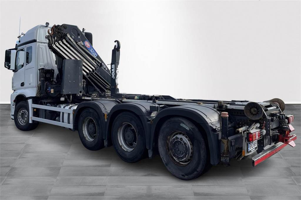 Mercedes-Benz Arocs 3251 8x4*4 - HMF 32 tm - Koukku - Crane truck: picture 4 Mercedes-Benz Arocs 3251 8x4*4 - HMF 32 tm - Koukku - Crane truck: picture 4