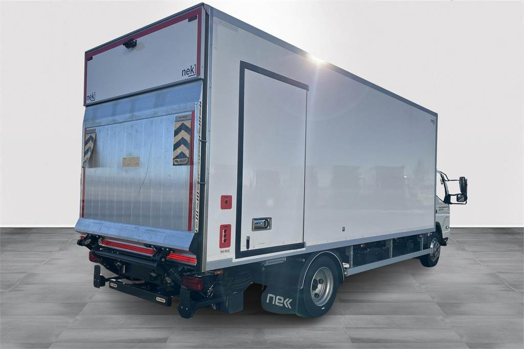 Mitsubishi FUSO 9C18 M-Bat 4x2 - Isothermal truck: picture 3 Mitsubishi FUSO 9C18 M-Bat 4x2 - Isothermal truck: picture 3