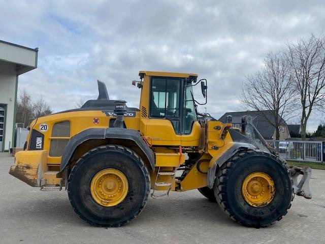 Volvo L 120 H AT-Motor bei 7.832 h (12005333) - Wheel loader: picture 5 Volvo L 120 H AT-Motor bei 7.832 h (12005333) - Wheel loader: picture 5