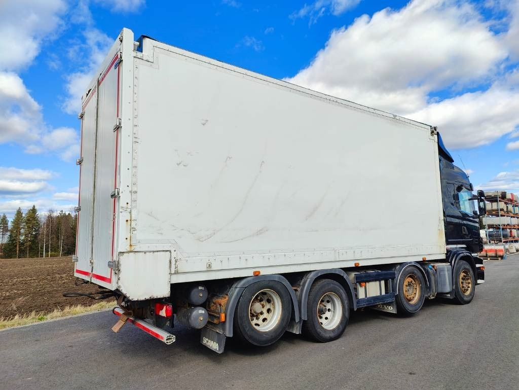 Scania R 500 8x2 4700 - Box truck: picture 4 Scania R 500 8x2 4700 - Box truck: picture 4