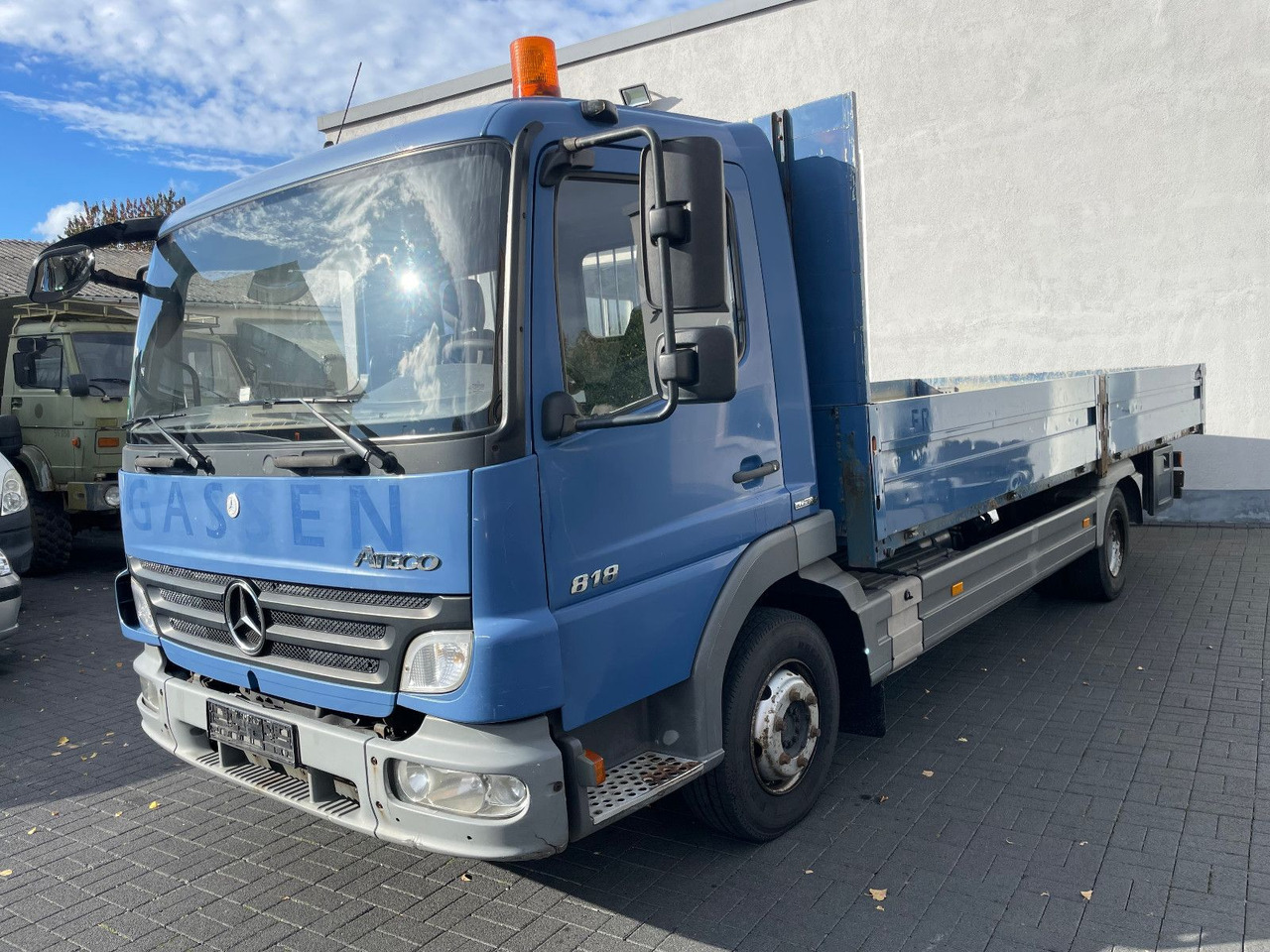 Mercedes-Benz Atego 818 Pritsche Euro 5 - Open body delivery van: picture 3 Mercedes-Benz Atego 818 Pritsche Euro 5 - Open body delivery van: picture 3