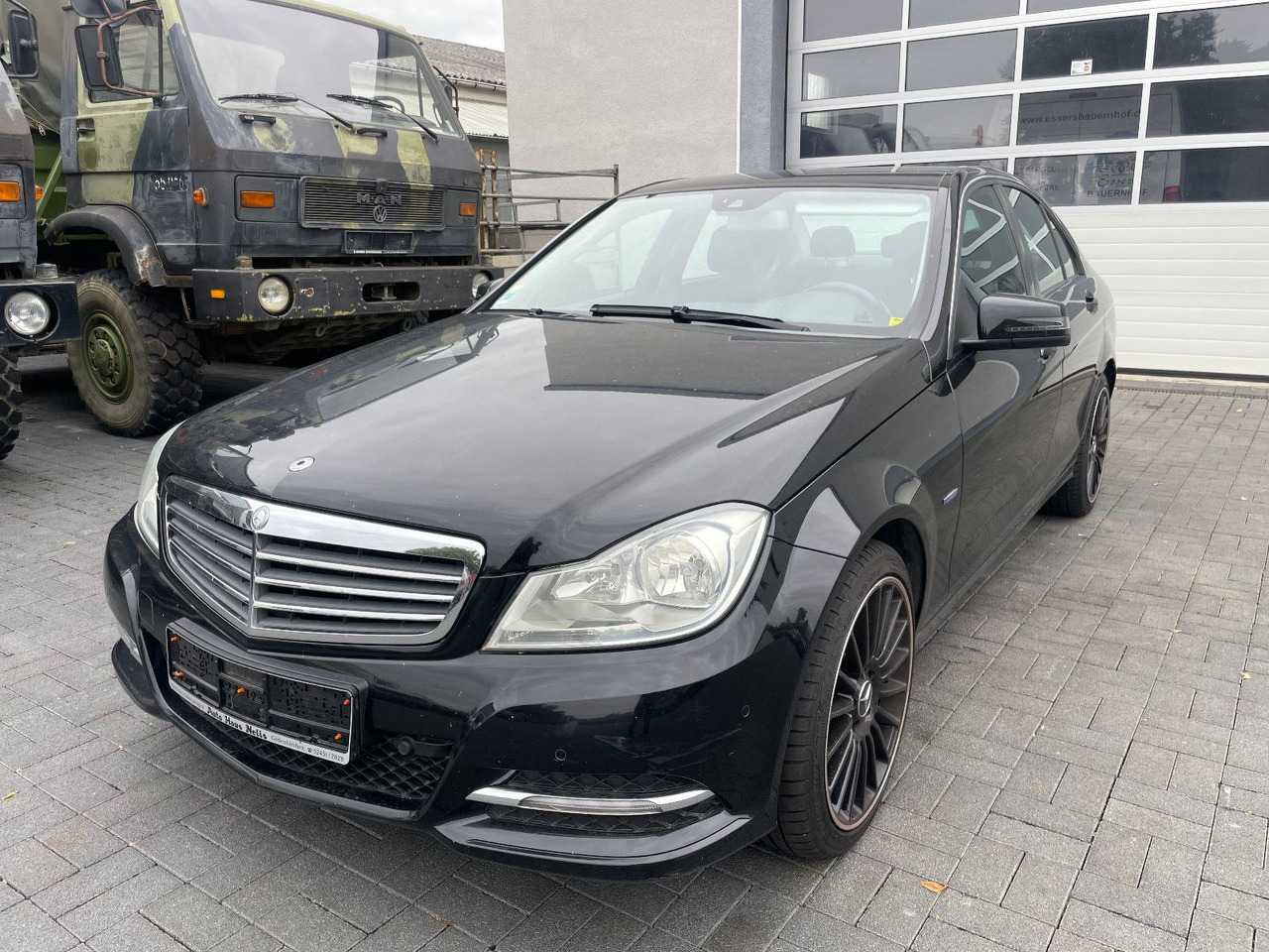 Mercedes-Benz C 180 C -Klasse Lim. C 180 CGI BlueEfficiency - Sedan: picture 3 Mercedes-Benz C 180 C -Klasse Lim. C 180 CGI BlueEfficiency - Sedan: picture 3