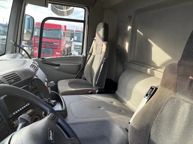 Isothermal truck DAF CF 65.250 COOLING TRUCK WITH CARRIER D/E COOLER (EURO 5 / AS-TRONIC / 2.500 KG. LOADING PLATFORM): picture 7 Isothermal truck DAF CF 65.250 COOLING TRUCK WITH CARRIER D/E COOLER (EURO 5 / AS-TRONIC / 2.500 KG. LOADING PLATFORM): picture 7