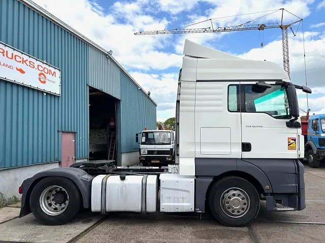 MAN TGX 18.440 BLS XLX (ZF16 MANUAL GEARBOX / 2x DIESELTANK / AIRCONDITIONING / ELECTRICAL MAINSWITCH / FRIDGE / EURO 6) - Tractor unit: picture 4 MAN TGX 18.440 BLS XLX (ZF16 MANUAL GEARBOX / 2x DIESELTANK / AIRCONDITIONING / ELECTRICAL MAINSWITCH / FRIDGE / EURO 6) - Tractor unit: picture 4