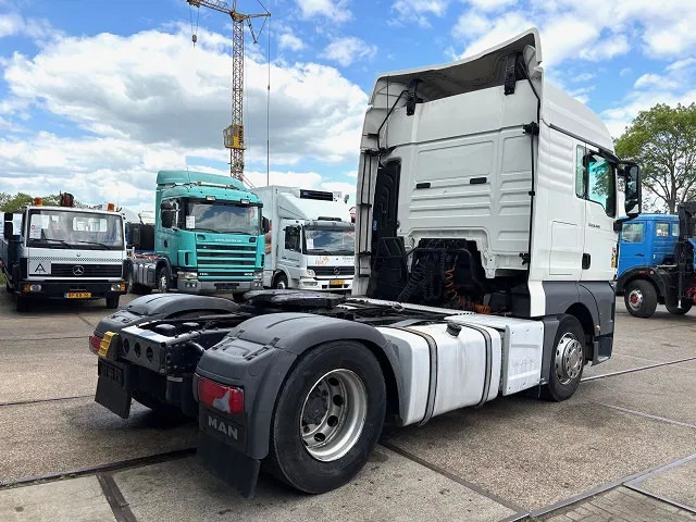MAN TGX 18.440 BLS XLX (ZF16 MANUAL GEARBOX / 2x DIESELTANK / AIRCONDITIONING / ELECTRICAL MAINSWITCH / FRIDGE / EURO 6) - Tractor unit: picture 3 MAN TGX 18.440 BLS XLX (ZF16 MANUAL GEARBOX / 2x DIESELTANK / AIRCONDITIONING / ELECTRICAL MAINSWITCH / FRIDGE / EURO 6) - Tractor unit: picture 3