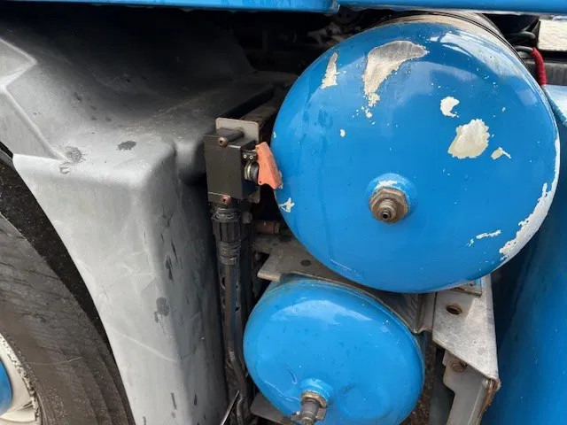 Tractor unit Volvo FH 400 GLOBETROTTER (VIN: 7B446149 / I-SHIFT / ADR-VLG / AIRCONDITIONING / COMPLETE SPOILERSET ON CABIN): picture 8