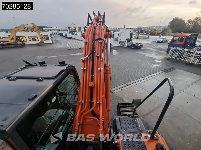 New Crawler excavator Hitachi ZX220 LC-GI NEW UNUSED: picture 14