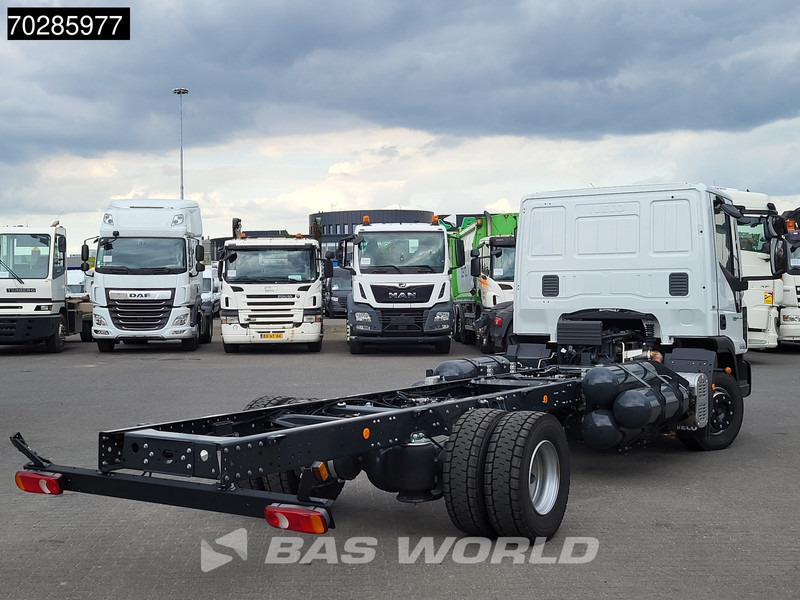 Iveco Eurocargo 120LE210 4X2 Nieuw! CNG 2xTanks Retarder TELMA Euro 6 - Cab chassis truck: picture 5 Iveco Eurocargo 120LE210 4X2 Nieuw! CNG 2xTanks Retarder TELMA Euro 6 - Cab chassis truck: picture 5