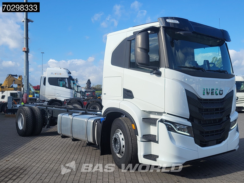 Iveco S-Way 340 4X2 NEW! Chassis Automatic Navi LED Euro 6 - Cab chassis truck: picture 3 Iveco S-Way 340 4X2 NEW! Chassis Automatic Navi LED Euro 6 - Cab chassis truck: picture 3