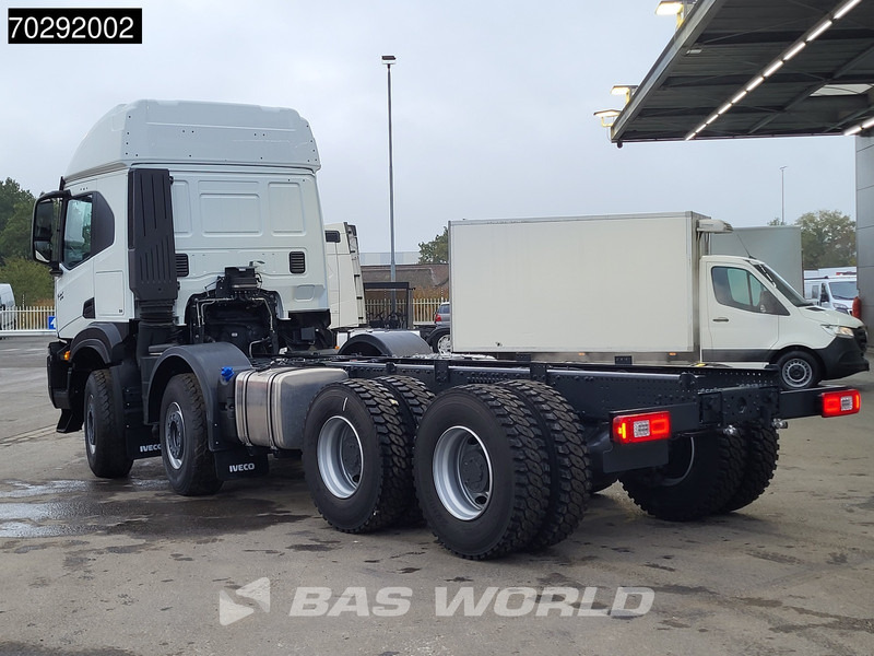 Iveco T-Way 510 8X4 NEW chassis! Retarder Big-Axle Steelsuspension LED Automatic Euro 6 - Cab chassis truck: picture 2 Iveco T-Way 510 8X4 NEW chassis! Retarder Big-Axle Steelsuspension LED Automatic Euro 6 - Cab chassis truck: picture 2