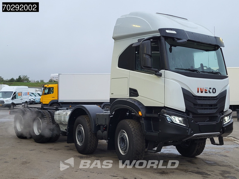Iveco T-Way 510 8X4 NEW chassis! Retarder Big-Axle Steelsuspension LED Automatic Euro 6 - Cab chassis truck: picture 3 Iveco T-Way 510 8X4 NEW chassis! Retarder Big-Axle Steelsuspension LED Automatic Euro 6 - Cab chassis truck: picture 3