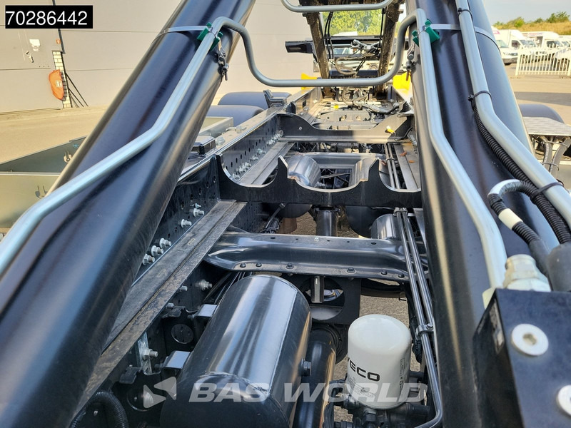 Leasing of Iveco X-Way 580 6X2 NEW Palfinger PHT20SLD5 Hooklift Lift+steering Axle Automatic Navi ACC LED Iveco X-Way 580 6X2 NEW Palfinger PHT20SLD5 Hooklift Lift+steering Axle Automatic Navi ACC LED: picture 17