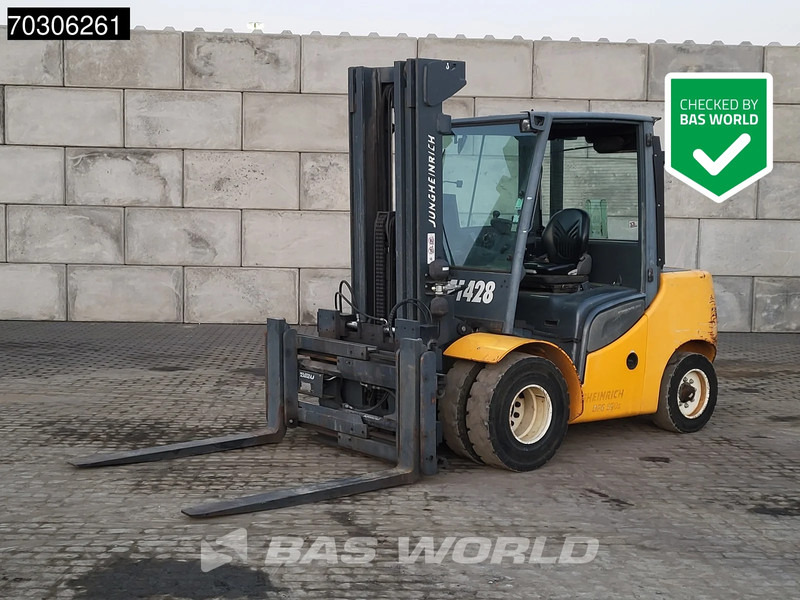 Jungheinrich DFG S50s Triplex - Freelift - Diesel forklift: picture 1 Jungheinrich DFG S50s Triplex - Freelift - Diesel forklift: picture 1