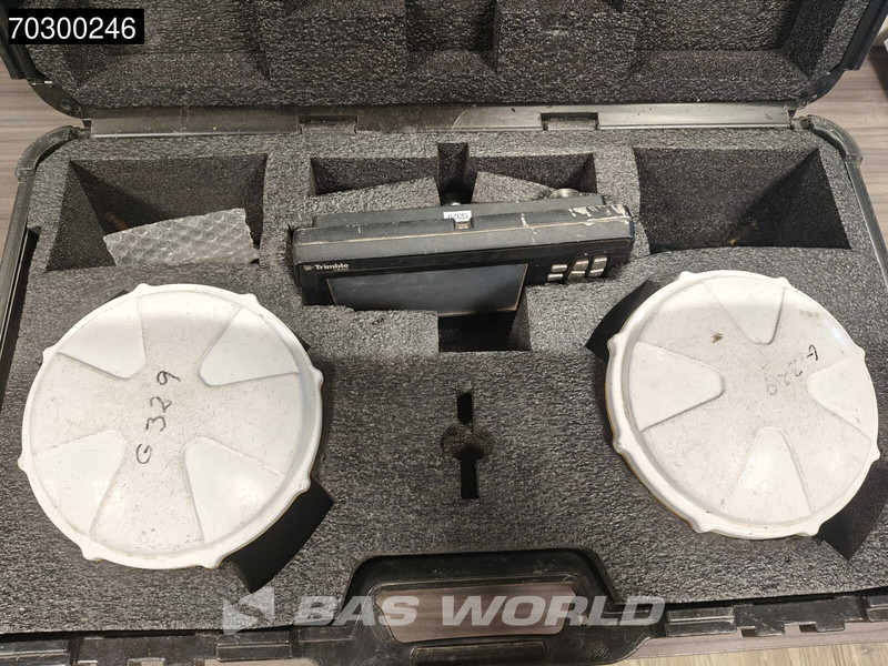 Leasing of Komatsu PC210 LC-10 Trimble GPS + Rototilt Komatsu PC210 LC-10 Trimble GPS + Rototilt: picture 19 Leasing of Komatsu PC210 LC-10 Trimble GPS + Rototilt Komatsu PC210 LC-10 Trimble GPS + Rototilt: picture 19