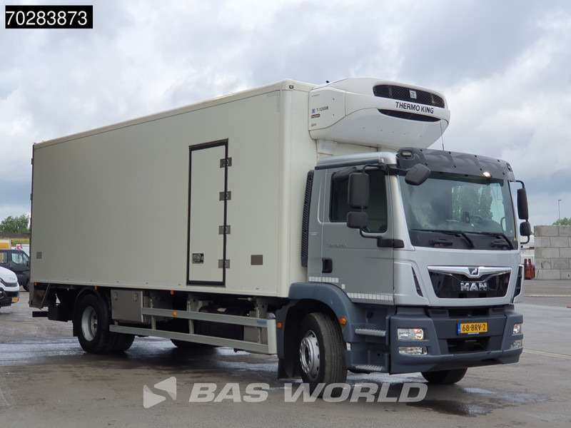 MAN TGM 18.290 TGM 4X2 NL-Truck Thermo King T-1200R Ladebordwand Euro 6 - Refrigerator truck: picture 3 MAN TGM 18.290 TGM 4X2 NL-Truck Thermo King T-1200R Ladebordwand Euro 6 - Refrigerator truck: picture 3