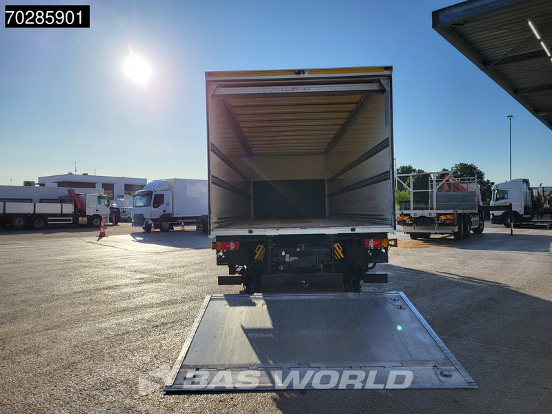 MAN TGM 26.320 6X2 26tonner Automatic Ladebordwand Liftachse Navi Euro 6 - Box truck: picture 3 MAN TGM 26.320 6X2 26tonner Automatic Ladebordwand Liftachse Navi Euro 6 - Box truck: picture 3