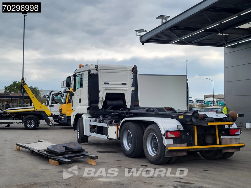 MAN TGS 33.440 6X4 25Ton AJK NHS25-5930 hooklift with 5th wheel Wechselsystem Manual Big-Axle Euro 5 - Hook lift truck: picture 2 MAN TGS 33.440 6X4 25Ton AJK NHS25-5930 hooklift with 5th wheel Wechselsystem Manual Big-Axle Euro 5 - Hook lift truck: picture 2