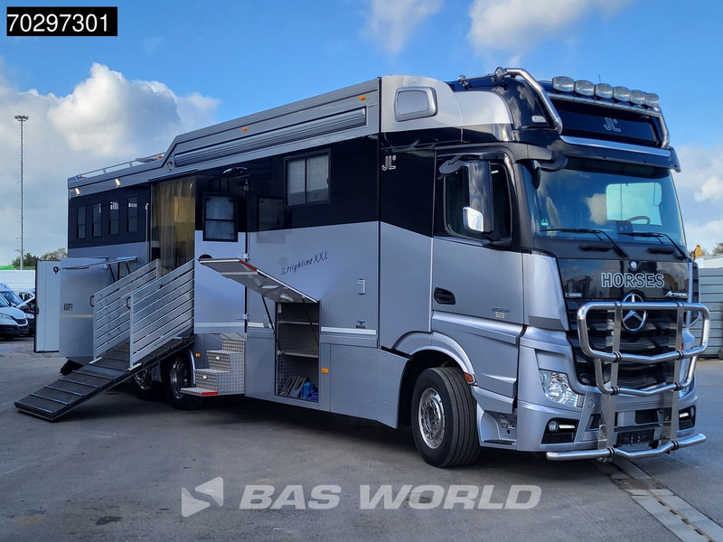 Mercedes-Benz Actros 2551 6X2 Horse truck + Living Standairco Navi ACC Automatic Euro 6 - Horse truck: picture 3 Mercedes-Benz Actros 2551 6X2 Horse truck + Living Standairco Navi ACC Automatic Euro 6 - Horse truck: picture 3