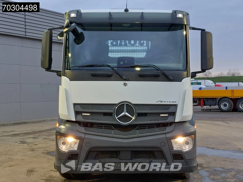 Mercedes-Benz Antos 1833 4X2 14 tons JOAB VL 14U Skiploader Automatic Full Air suspension Euro 6 - Skip loader truck: picture 5 Mercedes-Benz Antos 1833 4X2 14 tons JOAB VL 14U Skiploader Automatic Full Air suspension Euro 6 - Skip loader truck: picture 5