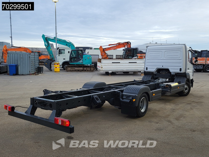 Mercedes-Benz Atego 816 Atego 4X2 LIKE NEW 8tons chassis Automatic PTO Euro 6 - Cab chassis truck: picture 5 Mercedes-Benz Atego 816 Atego 4X2 LIKE NEW 8tons chassis Automatic PTO Euro 6 - Cab chassis truck: picture 5