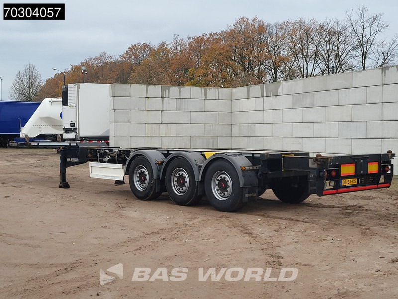 Renders 800 3 axles TUV 10/26 Multi 45'ft Lifting Axle - Container transporter/ Swap body semi-trailer: picture 3 Renders 800 3 axles TUV 10/26 Multi 45'ft Lifting Axle - Container transporter/ Swap body semi-trailer: picture 3