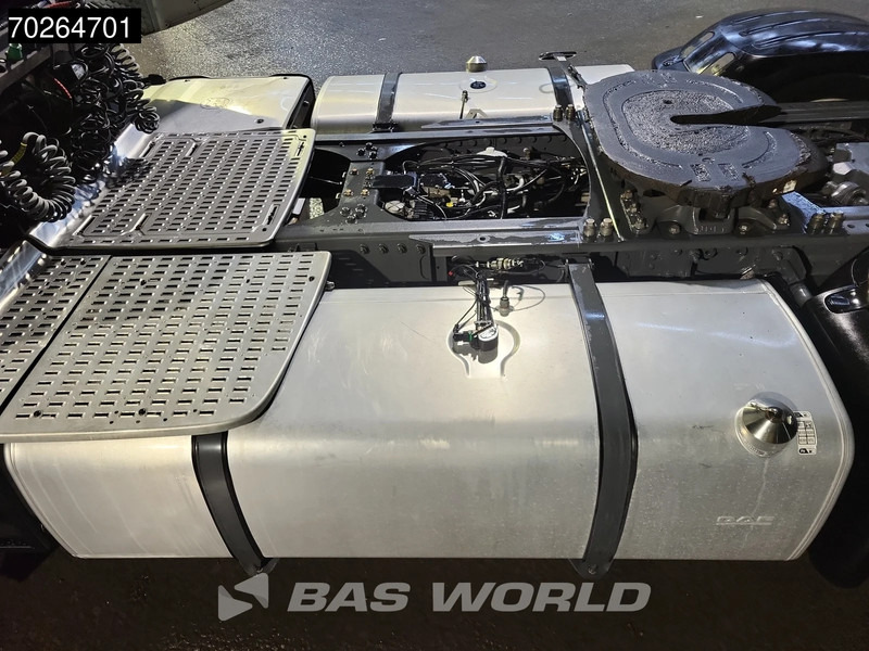 DAF XF 480 4X2 Mega 2xTanks ACC LED - Tractor unit: picture 2 DAF XF 480 4X2 Mega 2xTanks ACC LED - Tractor unit: picture 2