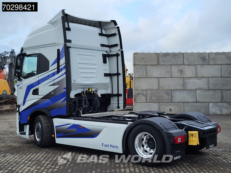 Iveco S-Way 490 4X2 Retarder 2x Tanks Standklima Led Euro 6 - Tractor unit: picture 2 Iveco S-Way 490 4X2 Retarder 2x Tanks Standklima Led Euro 6 - Tractor unit: picture 2