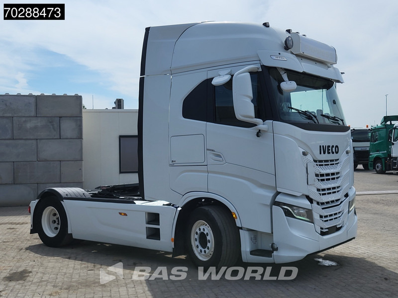 Iveco S-Way 510 S-Way 4X2 Full-Air 2xTanks Retarder Standklima Navi ACC LED Euro 6 - Tractor unit: picture 3 Iveco S-Way 510 S-Way 4X2 Full-Air 2xTanks Retarder Standklima Navi ACC LED Euro 6 - Tractor unit: picture 3