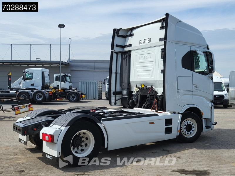 Iveco S-Way 510 S-Way 4X2 Full-Air 2xTanks Retarder Standklima Navi ACC LED Euro 6 - Tractor unit: picture 5 Iveco S-Way 510 S-Way 4X2 Full-Air 2xTanks Retarder Standklima Navi ACC LED Euro 6 - Tractor unit: picture 5