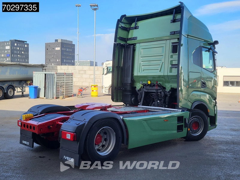 Iveco S-Way 580 4X2 NEW! Electric Steering Standklima Navi ACC LED Euro 6 - Tractor unit: picture 5 Iveco S-Way 580 4X2 NEW! Electric Steering Standklima Navi ACC LED Euro 6 - Tractor unit: picture 5