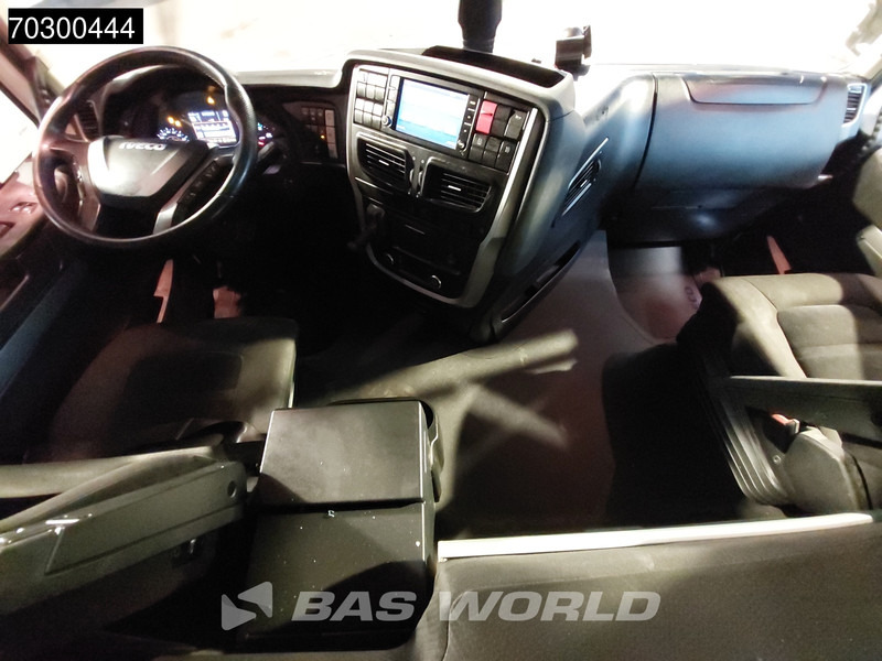 Tractor unit Iveco Stralis 460 4X2 LNG! Retarder 2x tanks Euro 6: picture 17 Tractor unit Iveco Stralis 460 4X2 LNG! Retarder 2x tanks Euro 6: picture 17