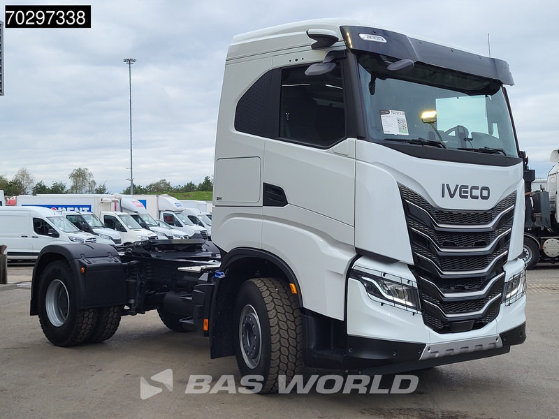 Iveco X-Way 500 4X2 NEW! Retarder Big-Axle Standklima MirrorCam Navi LED ACC Euro 6 - Tractor unit: picture 3 Iveco X-Way 500 4X2 NEW! Retarder Big-Axle Standklima MirrorCam Navi LED ACC Euro 6 - Tractor unit: picture 3